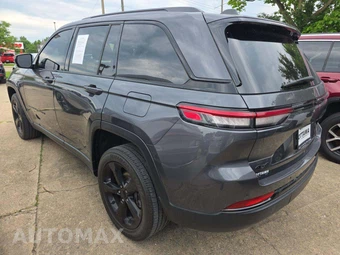 2023 Jeep Grand Cherokee Altitude - miniatura 2