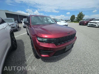 2023 Jeep Grand Cherokee Altitude - miniatura 4
