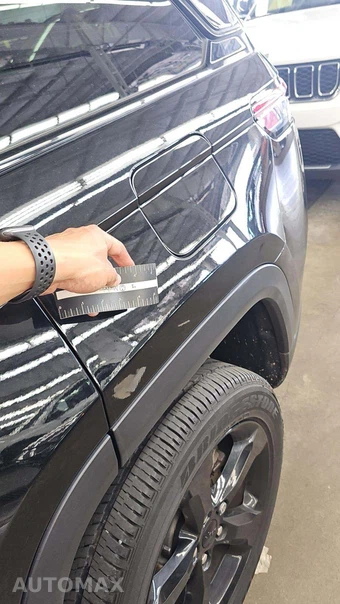 2023 Jeep Grand Cherokee Altitude - miniatura 30