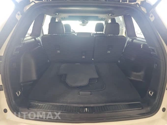 2023 Jeep Grand Cherokee Altitude - miniatura 16