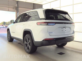 2023 Jeep Grand Cherokee Altitude - miniatura 6