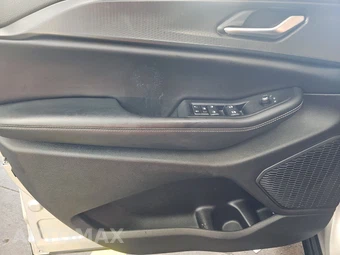 2023 Jeep Grand Cherokee Altitude - miniatura 9