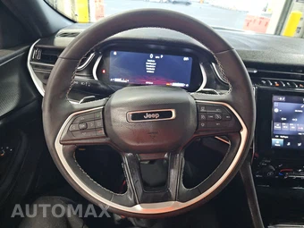 2023 Jeep Grand Cherokee Altitude - miniatura 10