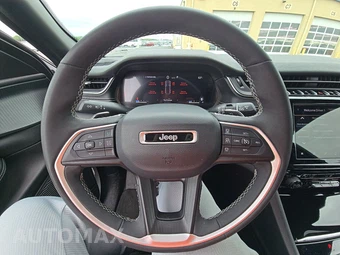 2023 Jeep Grand Cherokee Altitude - miniatura 10