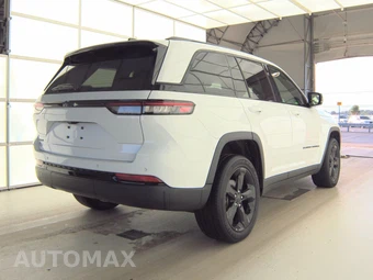 2023 Jeep Grand Cherokee Altitude - miniatura 4