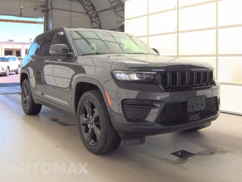 2023 Jeep Grand Cherokee Altitude - miniatura 3