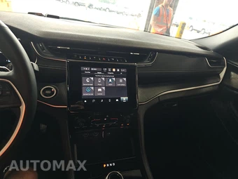 2023 Jeep Grand Cherokee Altitude X - miniatura 11