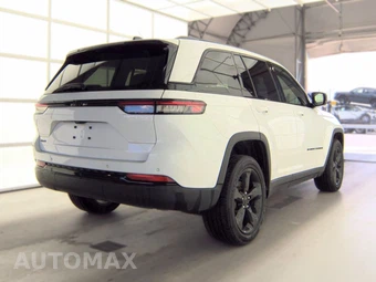 2023 Jeep Grand Cherokee Altitude X - miniatura 4
