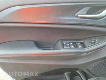 2023 Jeep Grand Cherokee L Altitude - miniatura 9