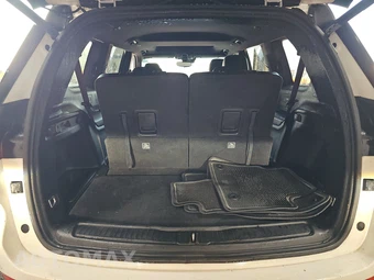 2023 Jeep Grand Cherokee L Altitude - miniatura 17