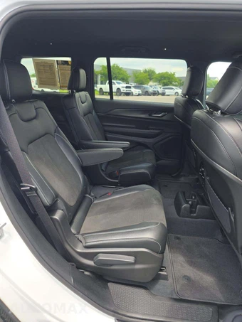 2023 Jeep Grand Cherokee L Altitude - miniatura 17