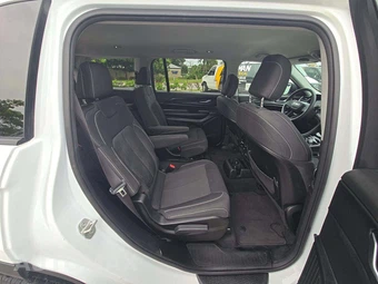 2023 Jeep Grand Cherokee L Laredo - miniatura 14