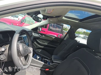 2023 Jeep Grand Cherokee L Laredo - miniatura 17