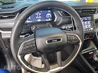 2023 Jeep Grand Cherokee L Laredo - miniatura 10