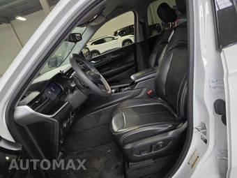 2023 Jeep Grand Cherokee L Laredo - miniatura 4