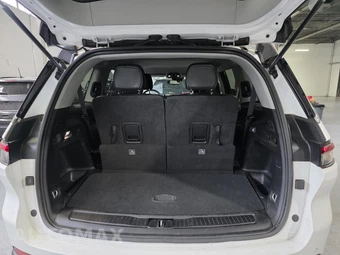 2023 Jeep Grand Cherokee L Laredo - miniatura 9