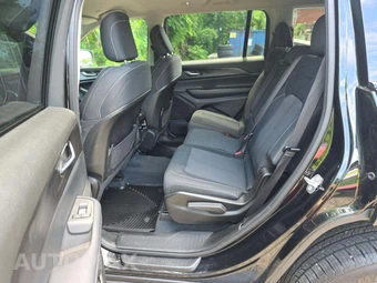 2023 Jeep Grand Cherokee L Laredo - miniatura 13