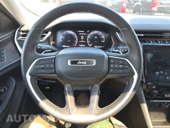 2023 Jeep Grand Cherokee L Limited - miniatura 10
