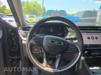 2023 Jeep Grand Cherokee L Limited - miniatura 10