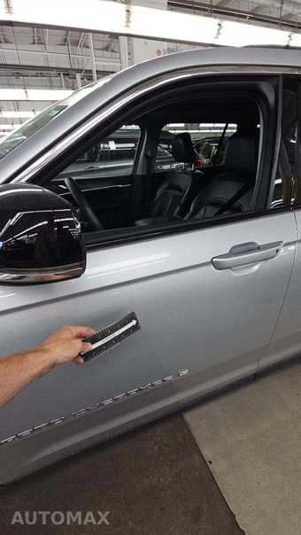2023 Jeep Grand Cherokee L Limited - miniatura 25