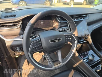 2023 Jeep Grand Cherokee L Limited - miniatura 10