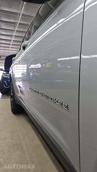 2023 Jeep Grand Cherokee L Limited - miniatura 24