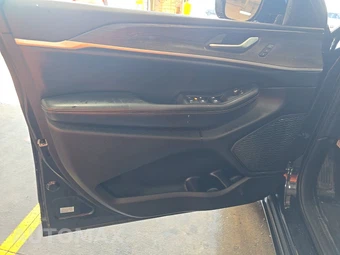 2023 Jeep Grand Cherokee L Limited - miniatura 9