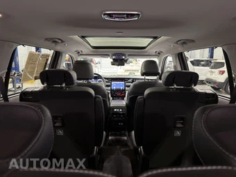 2023 Jeep Grand Cherokee L Limited - miniatura 10