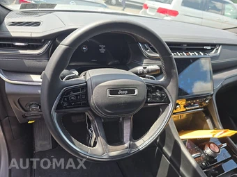 2023 Jeep Grand Cherokee L Overland - miniatura 10