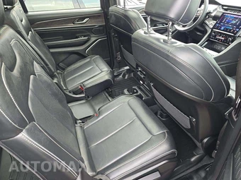 2023 Jeep Grand Cherokee L Overland - miniatura 17