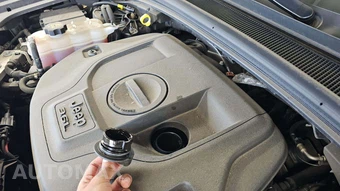 2023 Jeep Grand Cherokee L Overland - miniatura 18