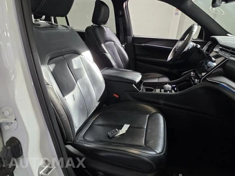2023 Jeep Grand Cherokee L Overland - miniatura 13