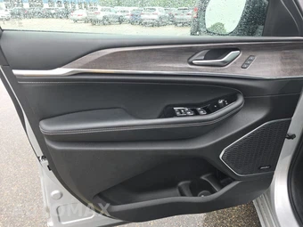2023 Jeep Grand Cherokee L Overland - miniatura 9