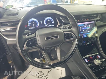 2023 Jeep Grand Cherokee L Overland - miniatura 10