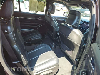 2023 Jeep Grand Cherokee L Overland - miniatura 17