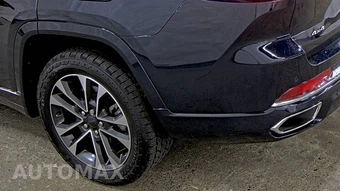 2023 Jeep Grand Cherokee L Overland - miniatura 10