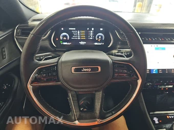 2023 Jeep Grand Cherokee L Overland - miniatura 10
