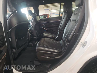2023 Jeep Grand Cherokee L Overland - miniatura 13