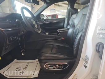 2023 Jeep Grand Cherokee L Overland - miniatura 7