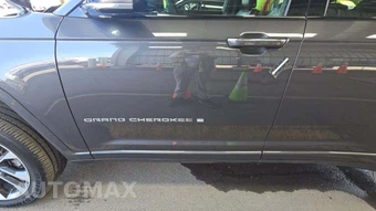 2023 Jeep Grand Cherokee L Overland - miniatura 27