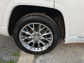 2023 Jeep Grand Cherokee L Summit - miniatura 10