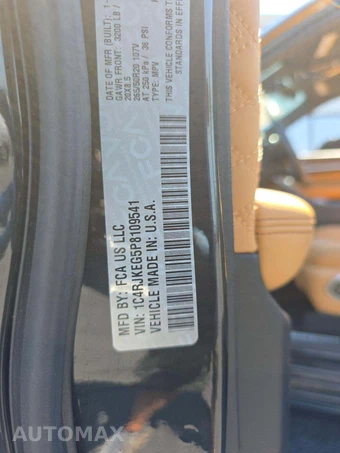 2023 Jeep Grand Cherokee L Summit - miniatura 5