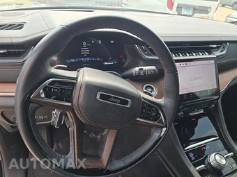 2023 Jeep Grand Cherokee L Summit - miniatura 10