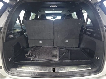 2023 Jeep Grand Cherokee L Summit Reserve - miniatura 17