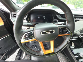 2023 Jeep Grand Cherokee L Summit Reserve - miniatura 10