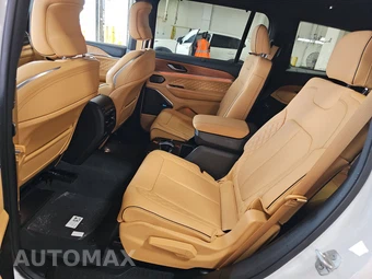 2023 Jeep Grand Cherokee L Summit Reserve - miniatura 13