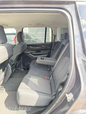 2023 Jeep Grand Cherokee Laredo - miniatura 8
