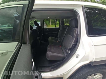 2023 Jeep Grand Cherokee Laredo - miniatura 10