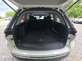 2023 Jeep Grand Cherokee Laredo - miniatura 11