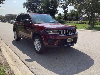 2023 Jeep Grand Cherokee Laredo - miniatura 3